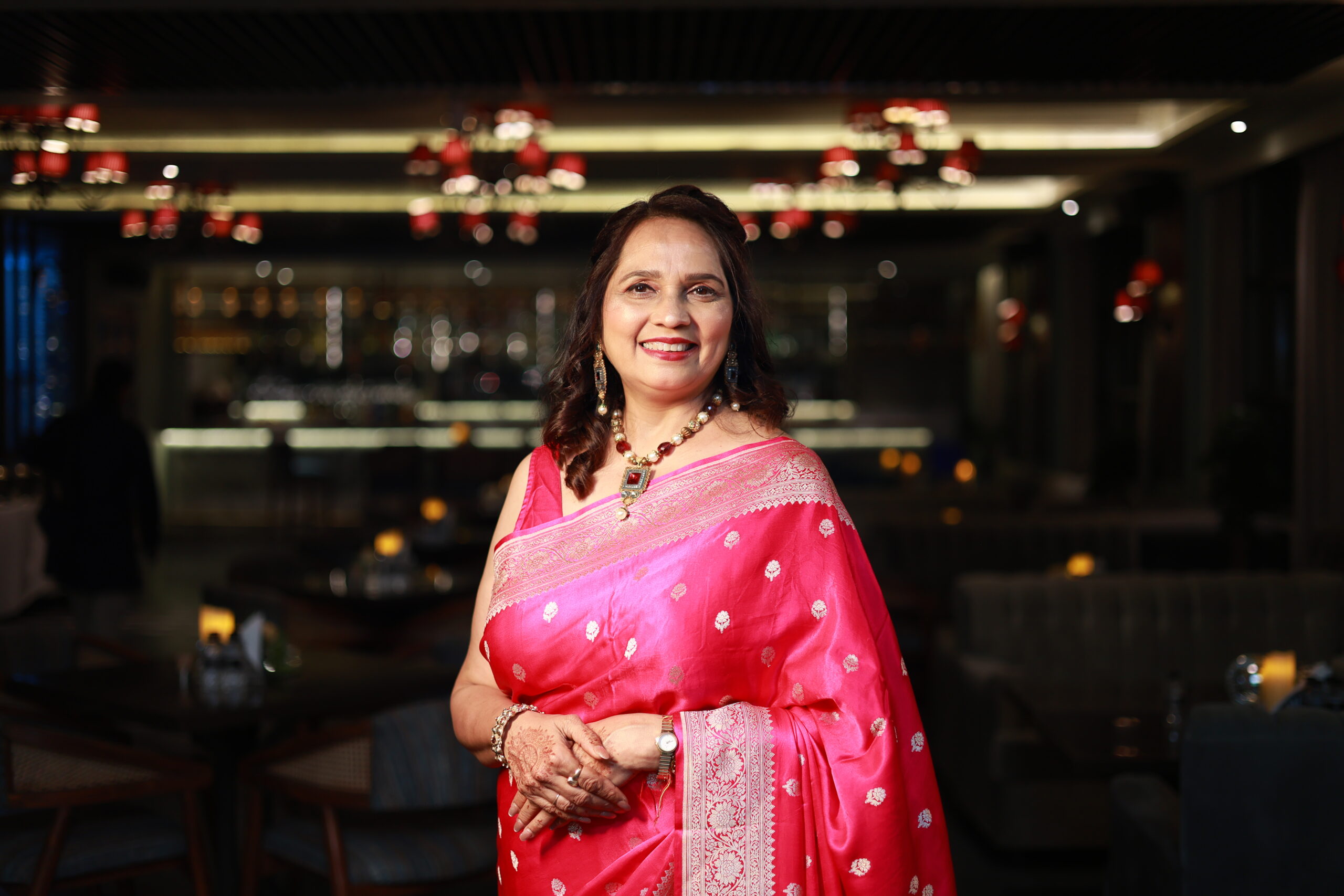 Nomita Iyengar wife of Sampath Iyengar in pink saree at Mumbai event