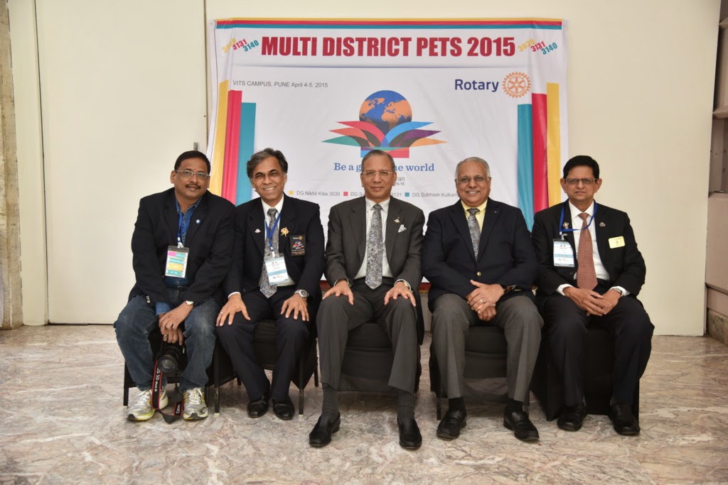 Sampath Iyengar at Rotary Multi District PETS 2015 Pune with District Governors
